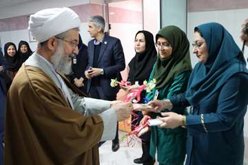 دکتر دانایی و رئیس دانشگاه سمنان در بیمارستان امیر-روزپرستار 